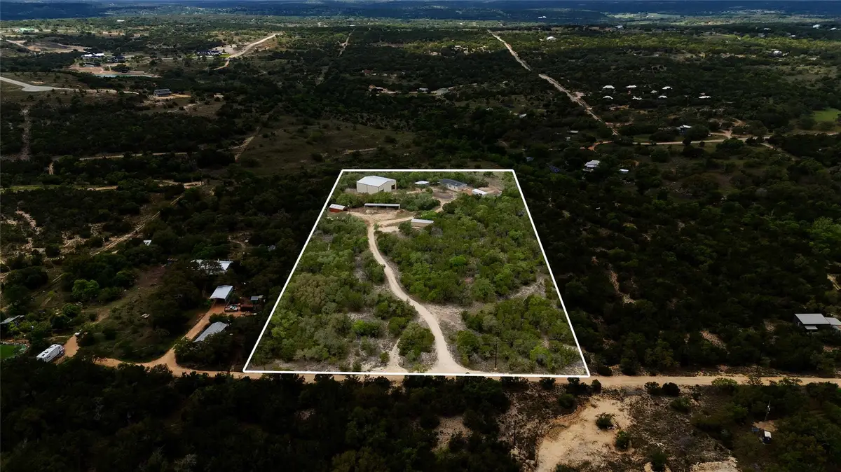 722 Wildwood Ln, Johnson City, TX 78636 - #1