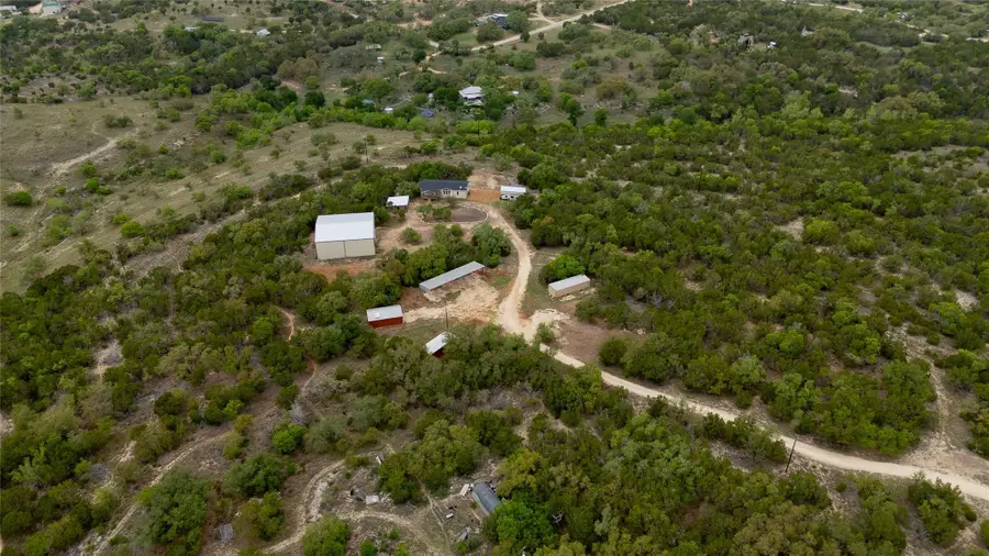 722 Wildwood Ln, Johnson City, TX 78636 - #3