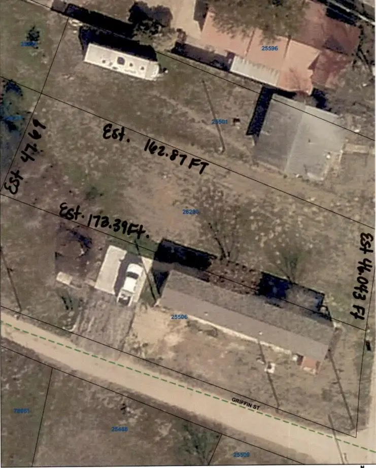 717 N Laurel Ave, Luling, TX 78648 - Image #1