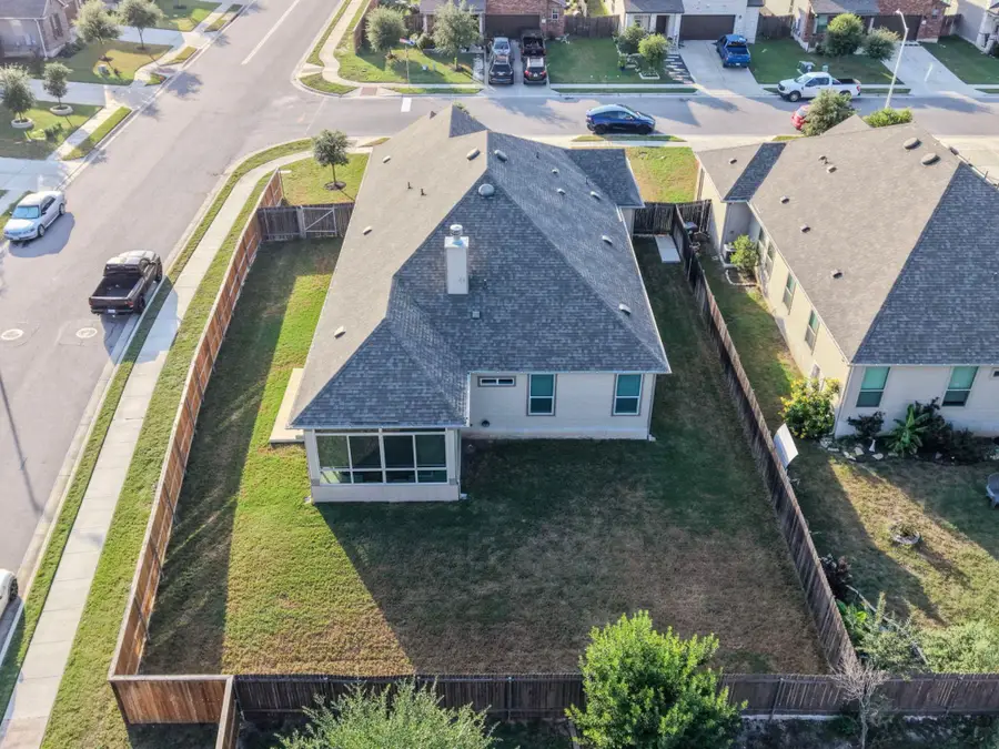 100 Kennicott Dr, Kyle, TX 78640 - #2