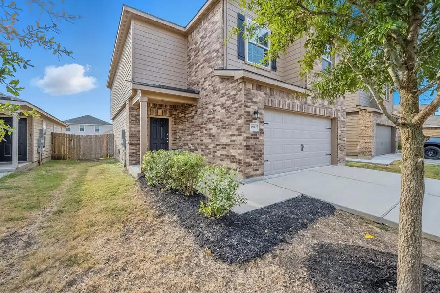1657 Amy Dr, Kyle, TX 78640 - Image #2