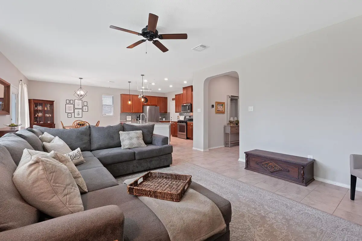 476 Sheepshank Dr, Georgetown, TX 78633 - Image #1