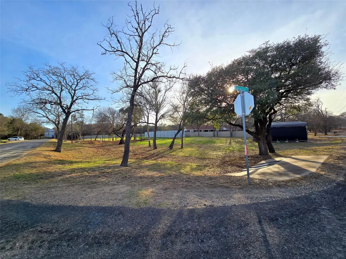 208 Cavalier Ln, Liberty Hill, TX 78642 - #1
