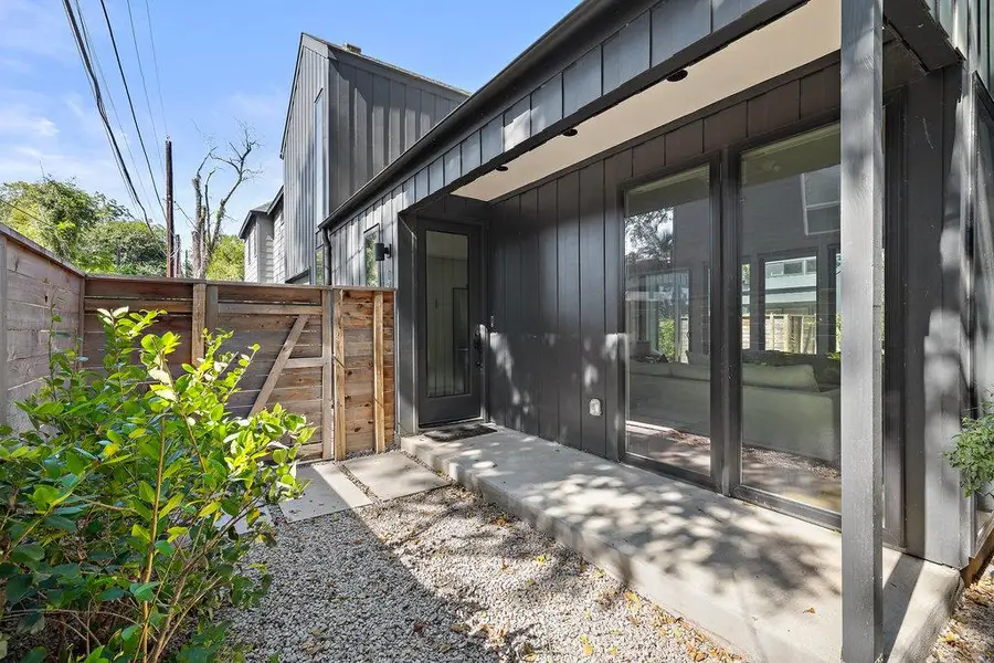 1913 Canterbury St #2, Austin, TX 78702 - Image #3