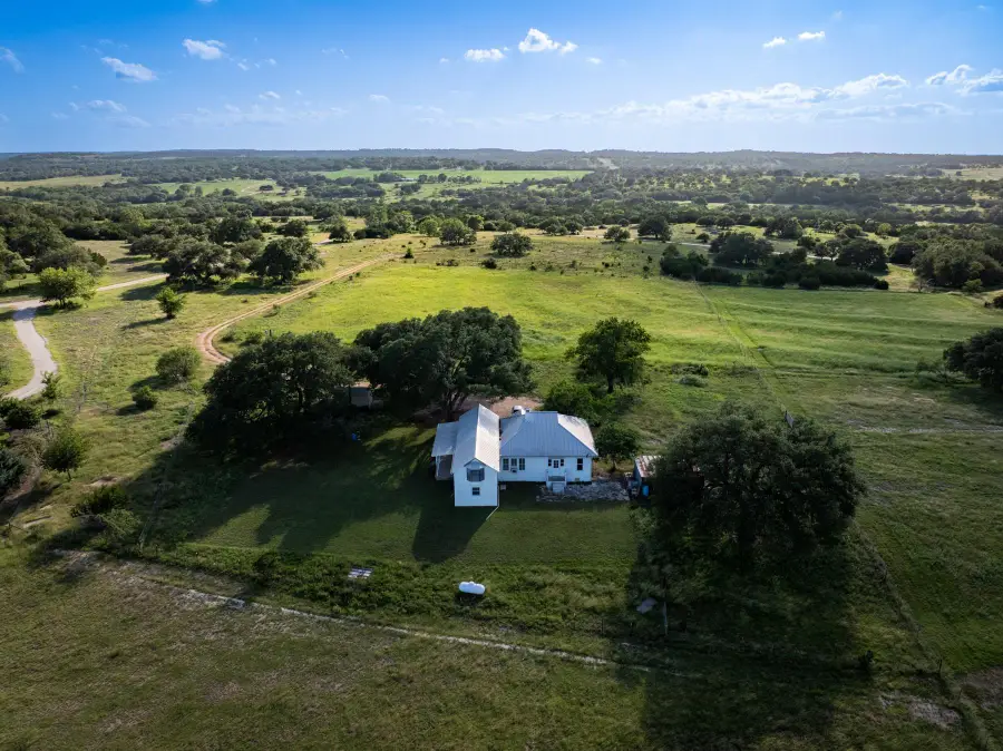 1649 Schumann Rd, Stonewall, TX 78671 - Image #2