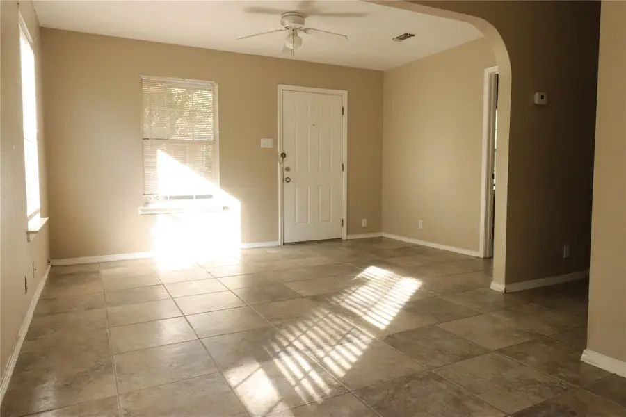164 Grapeland Ave, San Antonio, TX 78214 - Image #2