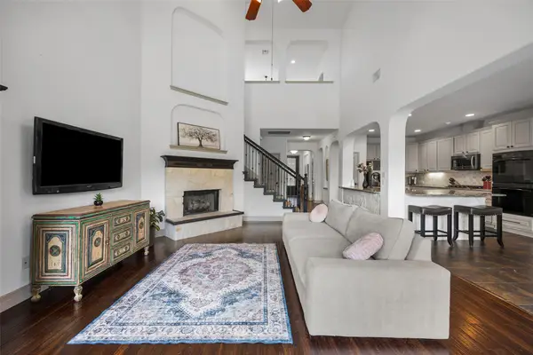 8000 Alophia Dr, Austin, TX 78739