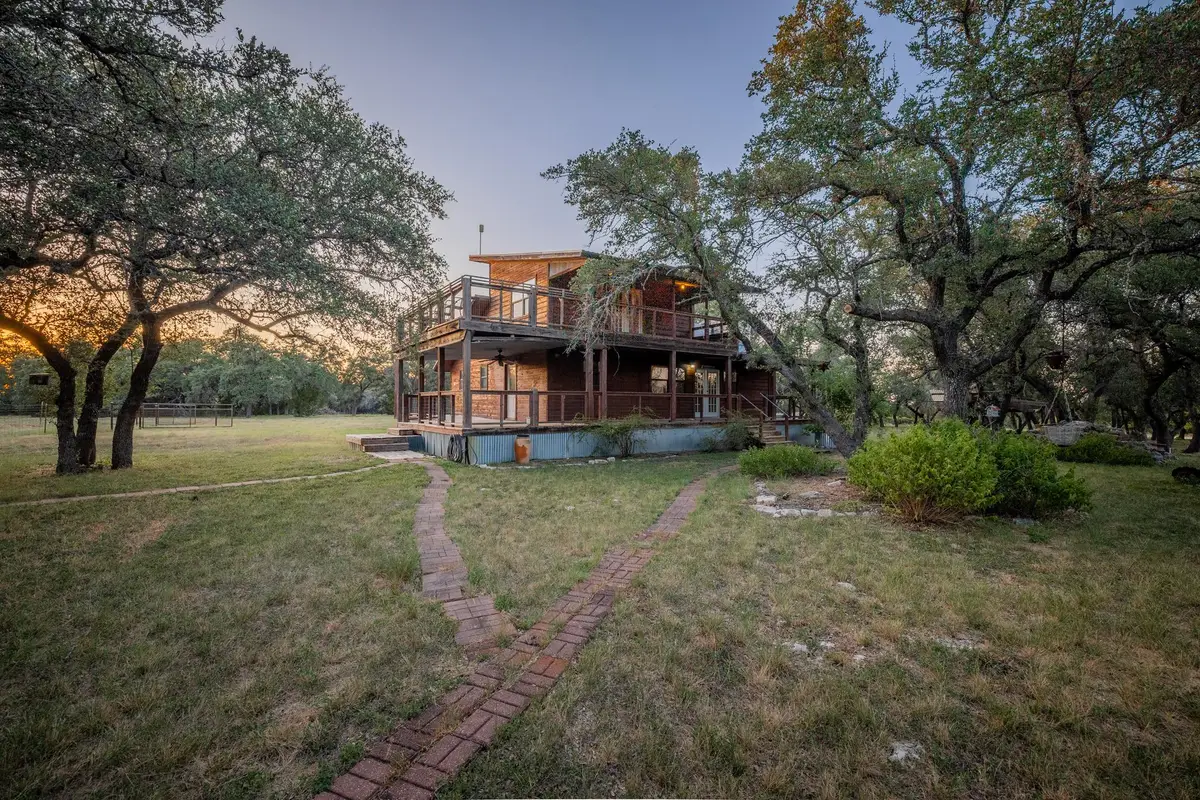 140 Mountain Loop Dr, Johnson City, TX 78636 - #1