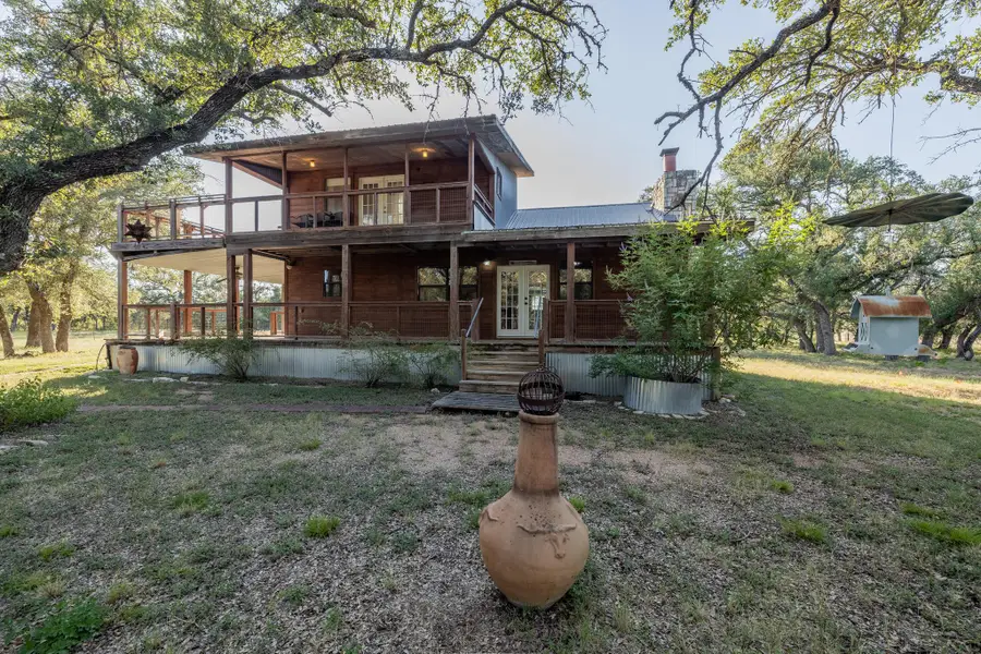 140 Mountain Loop Dr, Johnson City, TX 78636 - #3