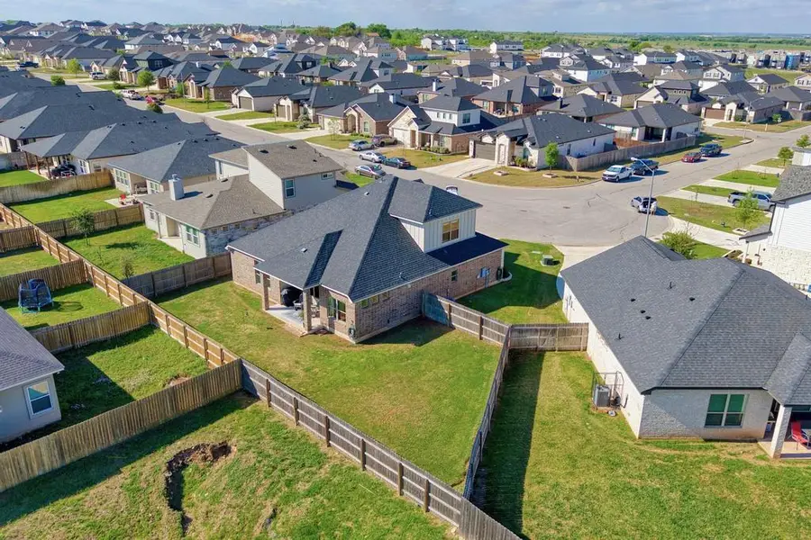 125 Citation Dr, Jarrell, TX 76537 - #2