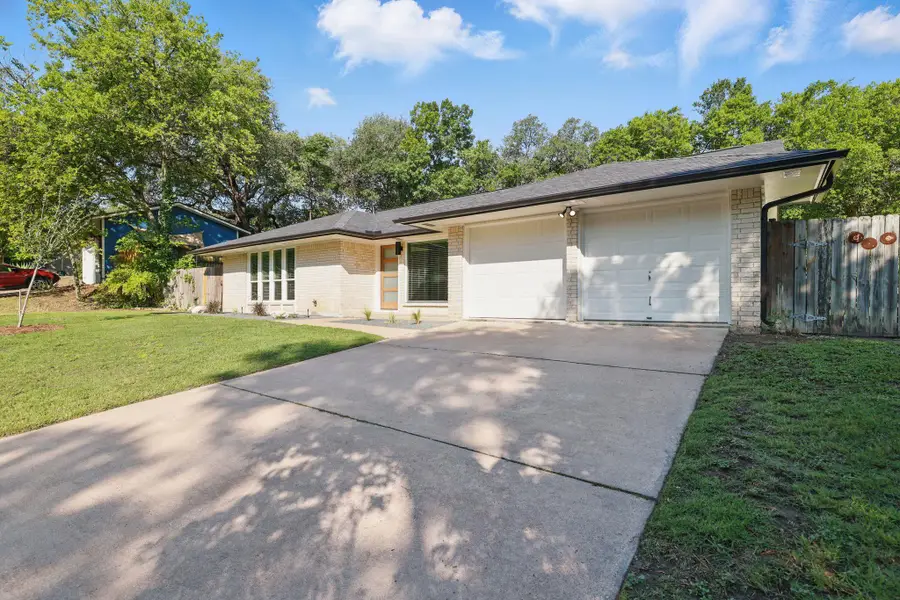 8506 Shenandoah Dr, Austin, TX 78753 - Image #2