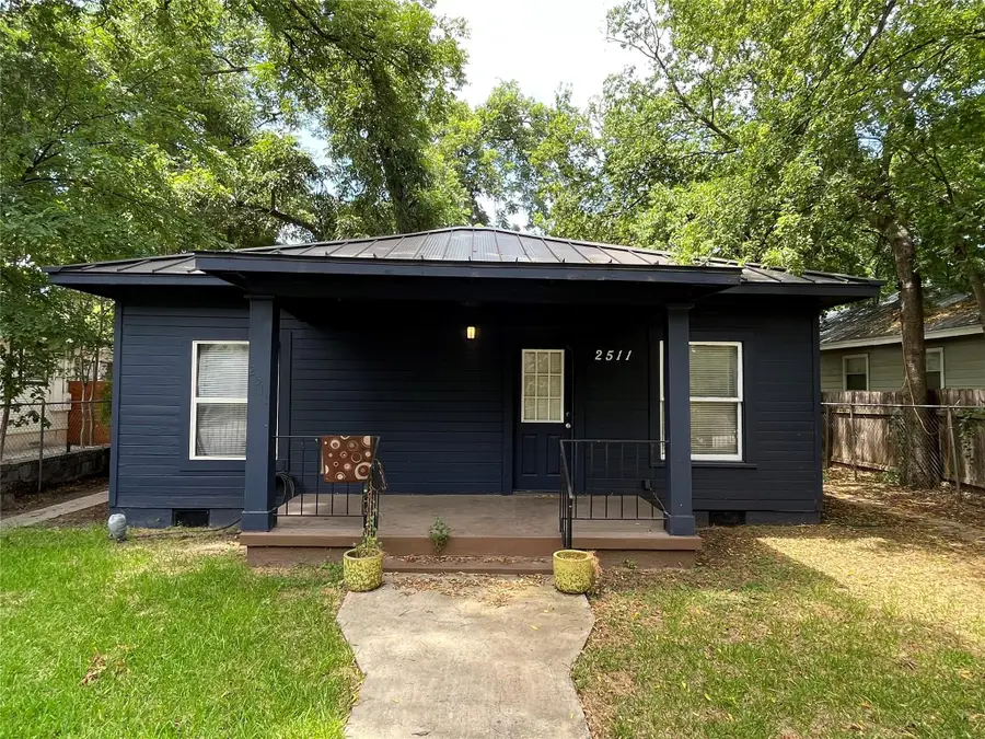 2511 E Cesar Chavez St, Austin, TX 78702 - Image #3