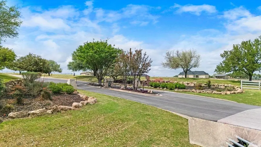 377 Heritage Loop, Hutto, TX 78634 - #2