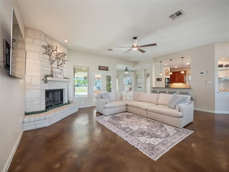 213 Bronco Blvd, Liberty Hill, TX 78642 - Image #3