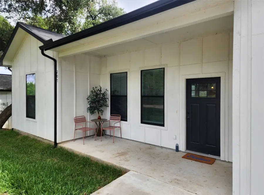 207 Laurel Ln, Spicewood, TX 78669 - #3
