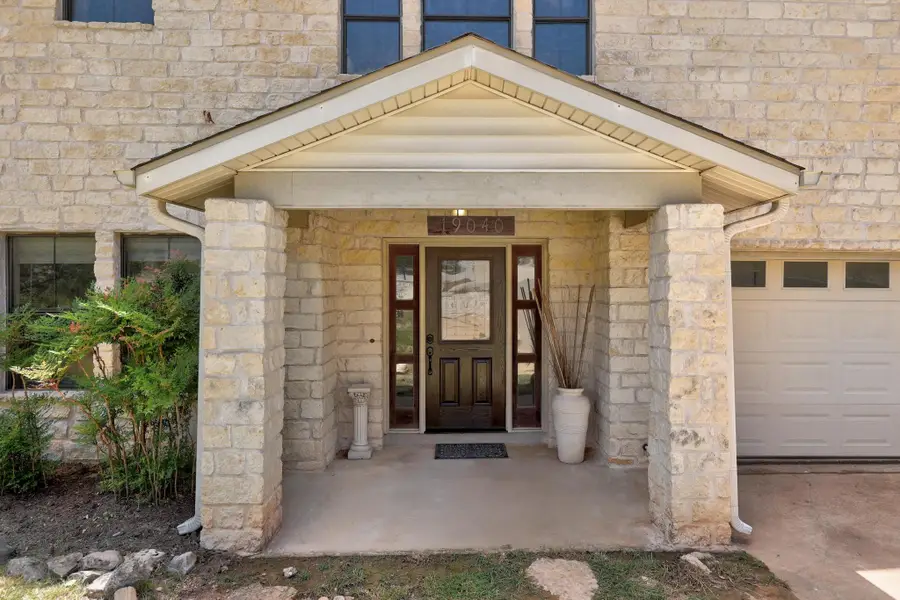 19040 Venture Dr, Point Venture, TX 78645 - Image #3