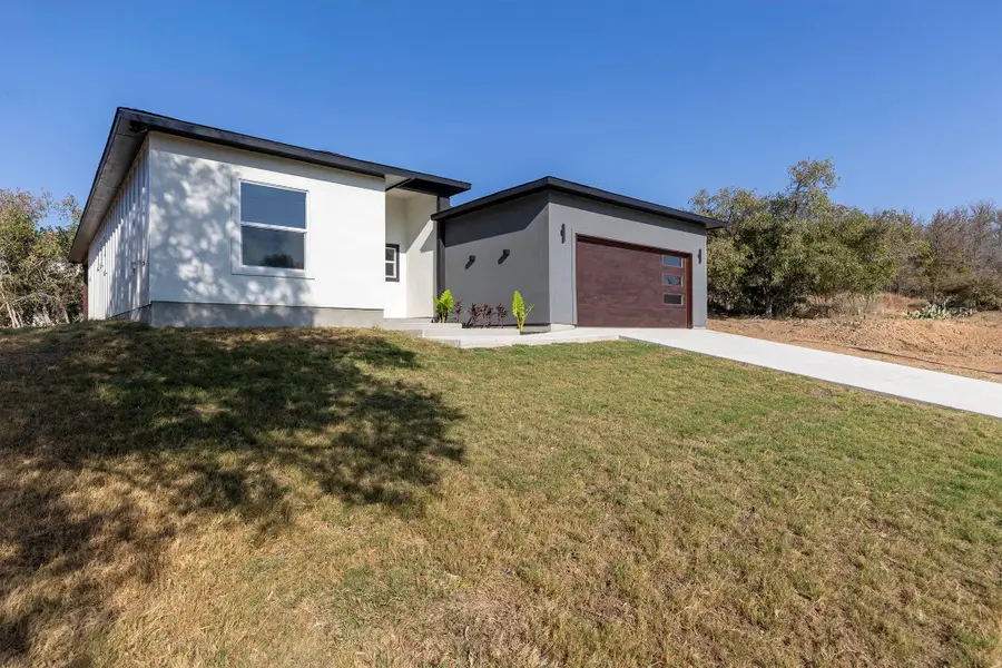 320 Kahana Ln, Bastrop, TX 78602 - Image #2