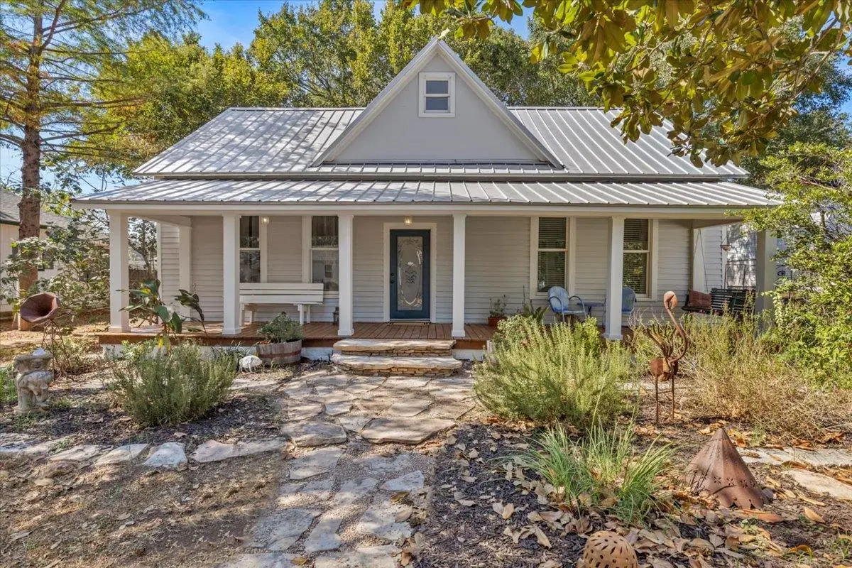 503A Wilkes St, Smithville, TX 78957 - #1