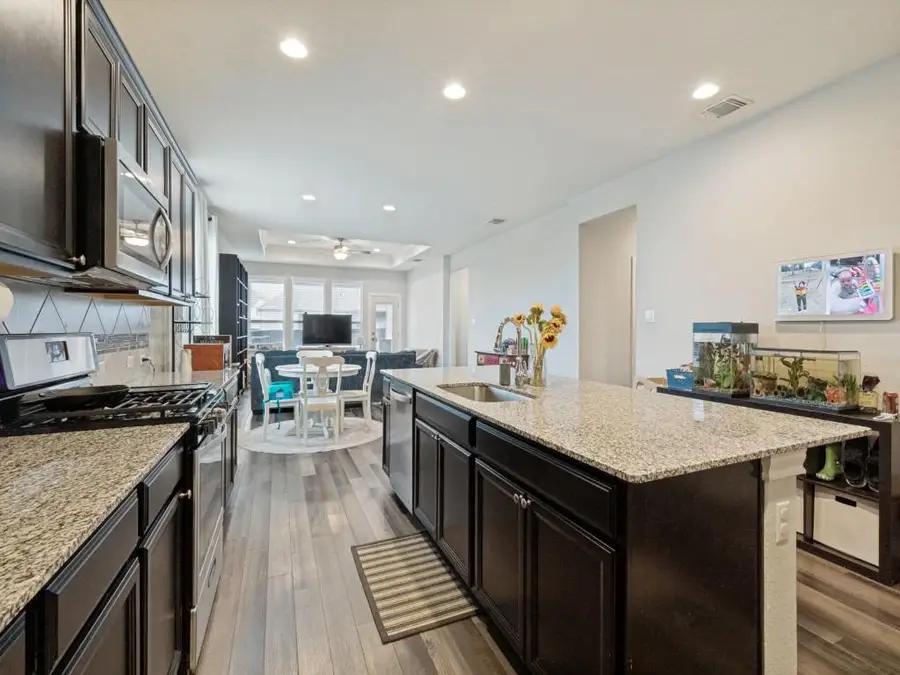 206 Beechnut Dr, Buda, TX 78610 - #3