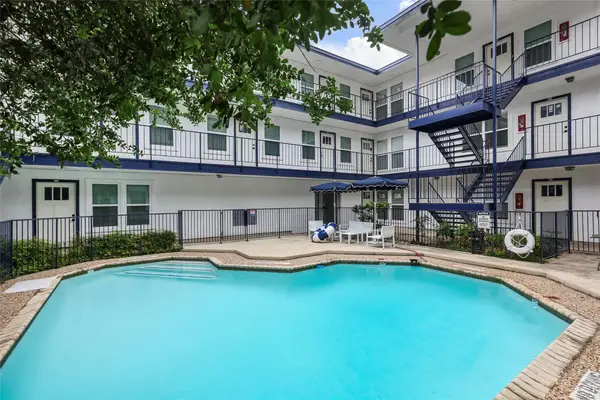 923 E 41st St #105, Austin, TX 78751