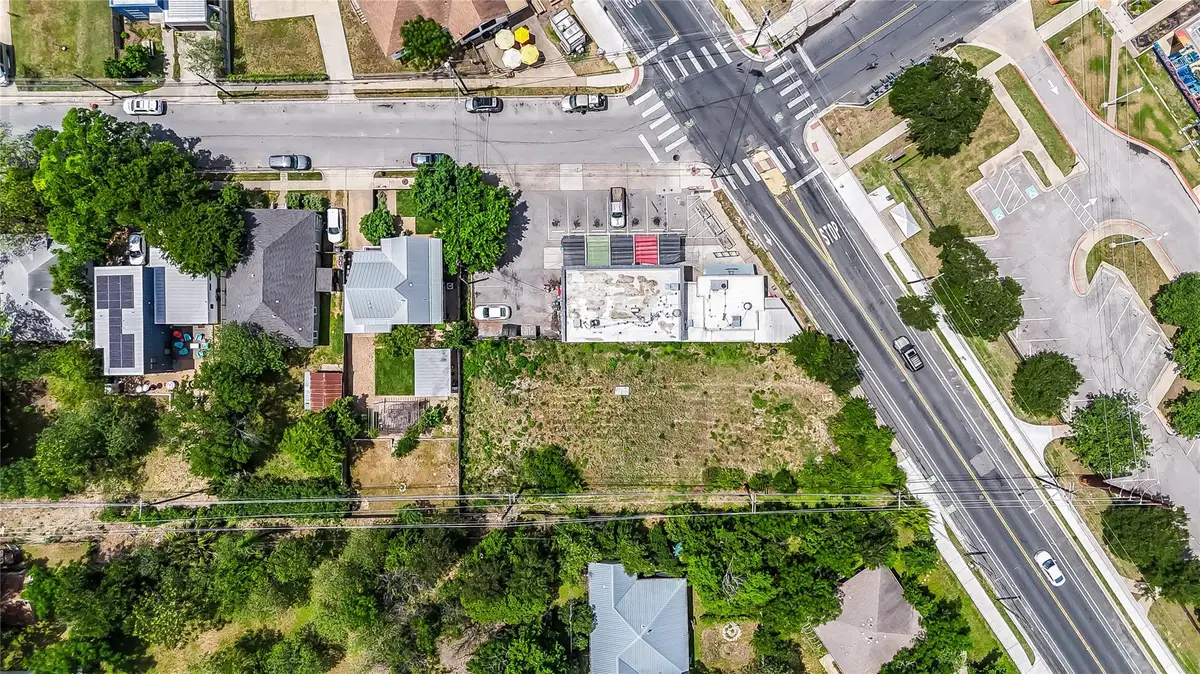 1405 Rosewood Ave, Austin, TX 78702 - Image #1