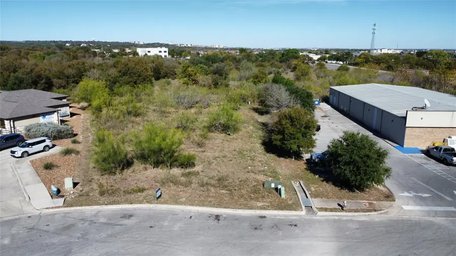 106 Willow Springs Dr, San Marcos, TX 78666 - Image #3