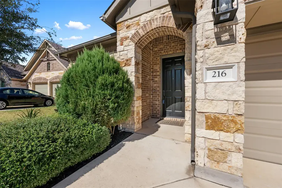 216 Oxbow Cv, Georgetown, TX 78628 - #2