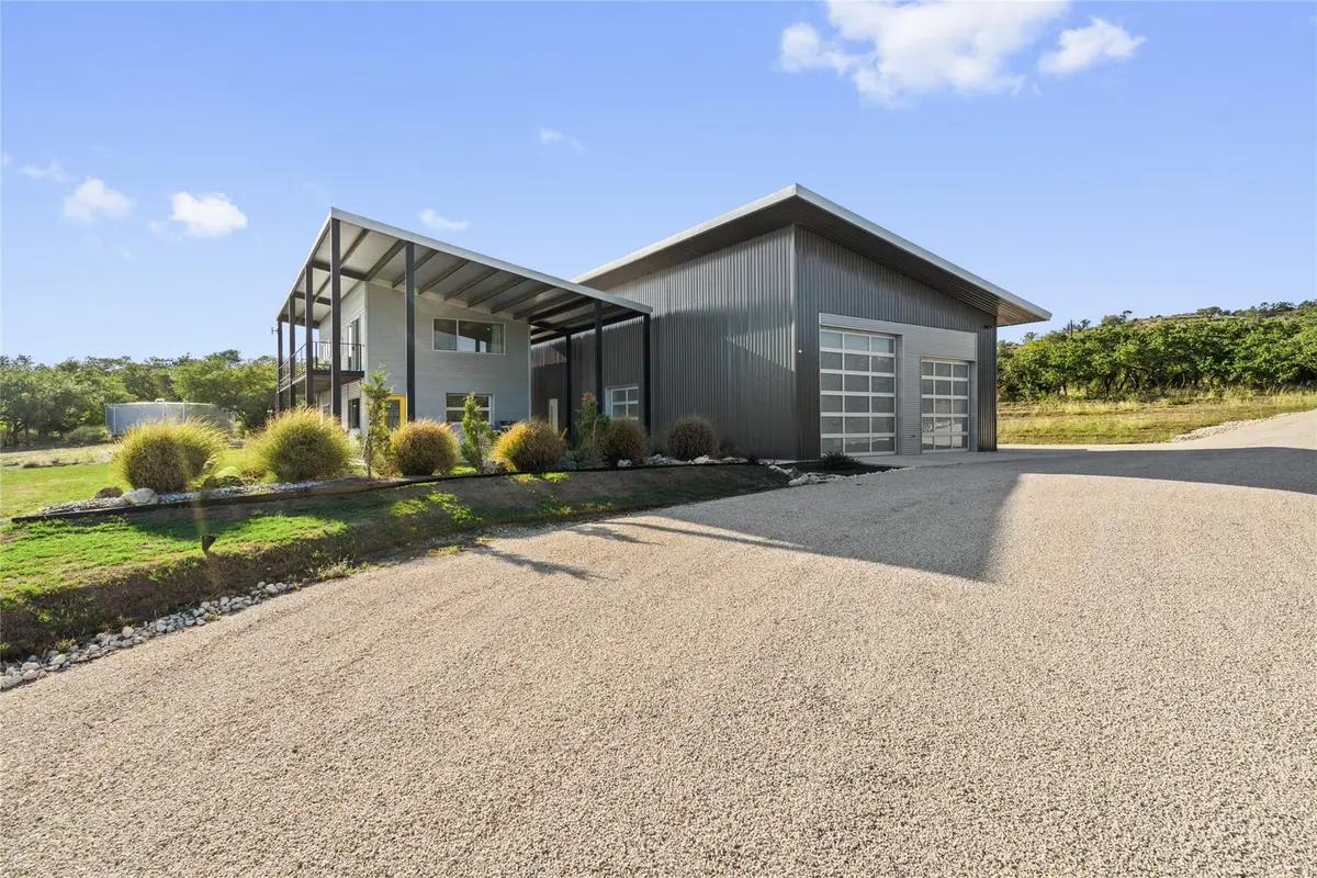 370 Gray Wolf, Blanco, TX 78606 - Image #1