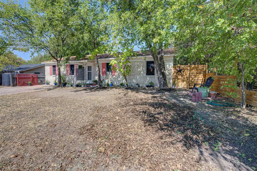 110 W Saint Johns Ave, Austin, TX 78752 - Image #2