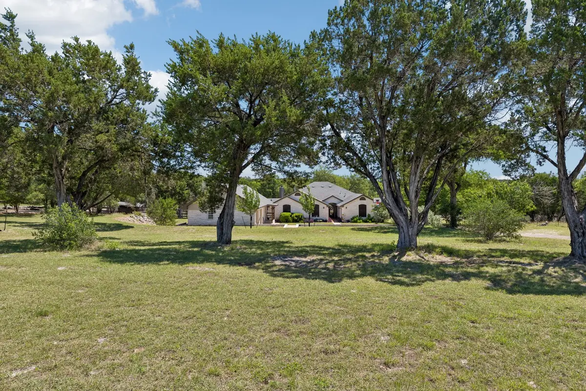 401 Twin Springs Rd, Georgetown, TX 78633 - #1