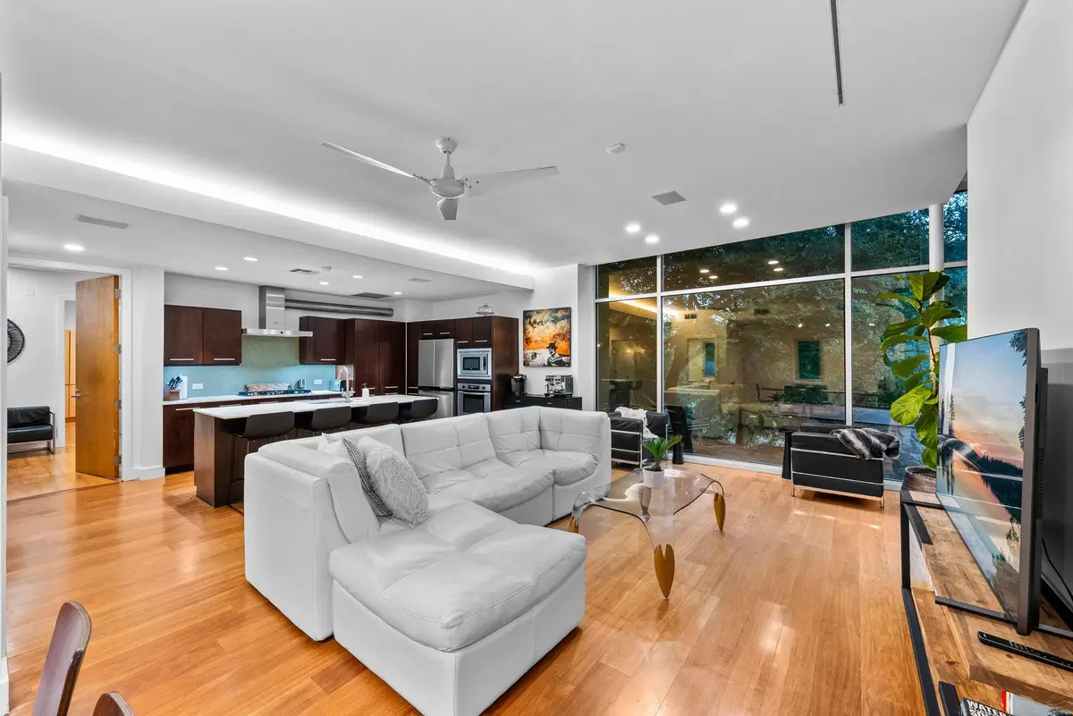 7689 Delwau Ln, Austin, TX 78725 - #1