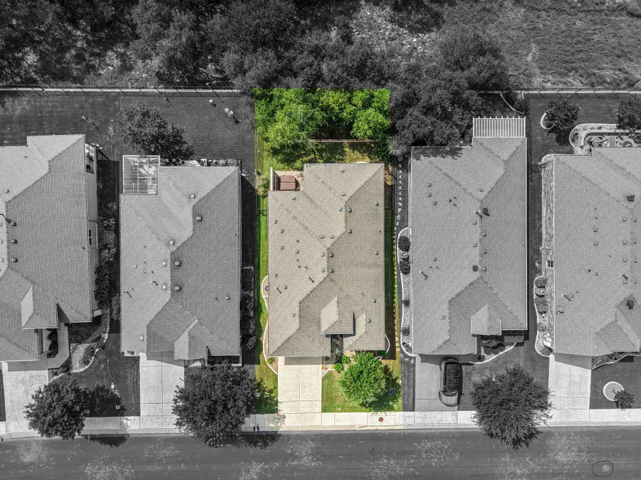 225 Tradinghouse Creek St, Georgetown, TX 78633 - #2