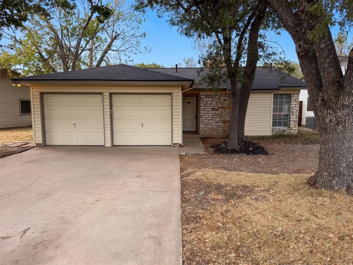 3702 Kandy Dr, Austin, TX 78749 - #1