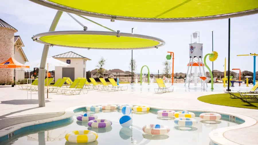 157 Burke St, Liberty Hill, TX 78642 - #3