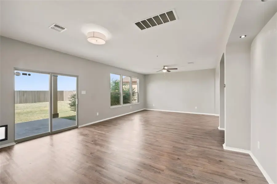 128 Carrington St, Hutto, TX 78634 - #3