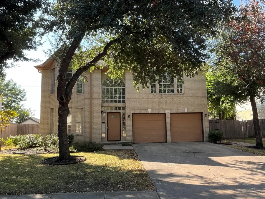 402 Keenland Dr, Georgetown, TX 78626 - Image #2
