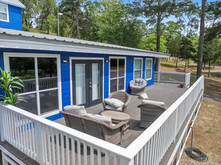 129 Valley Spur, Smithville, TX 78957 - Image #2