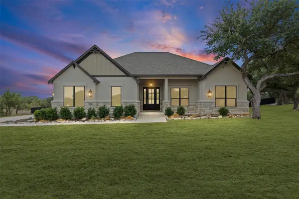 225 Spicewood Trails Dr, Spicewood, TX 78669
