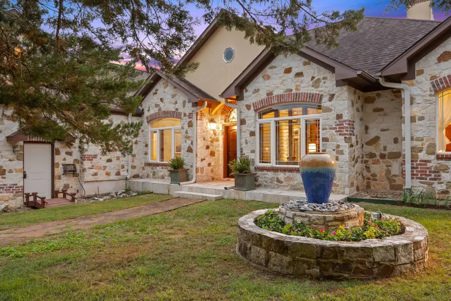 8121 Bluff Trl, Austin, TX 78737 - #3