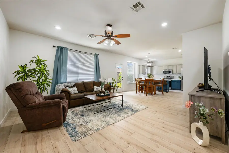 1104 Henderson Dr, Leander, TX 78641 - #3