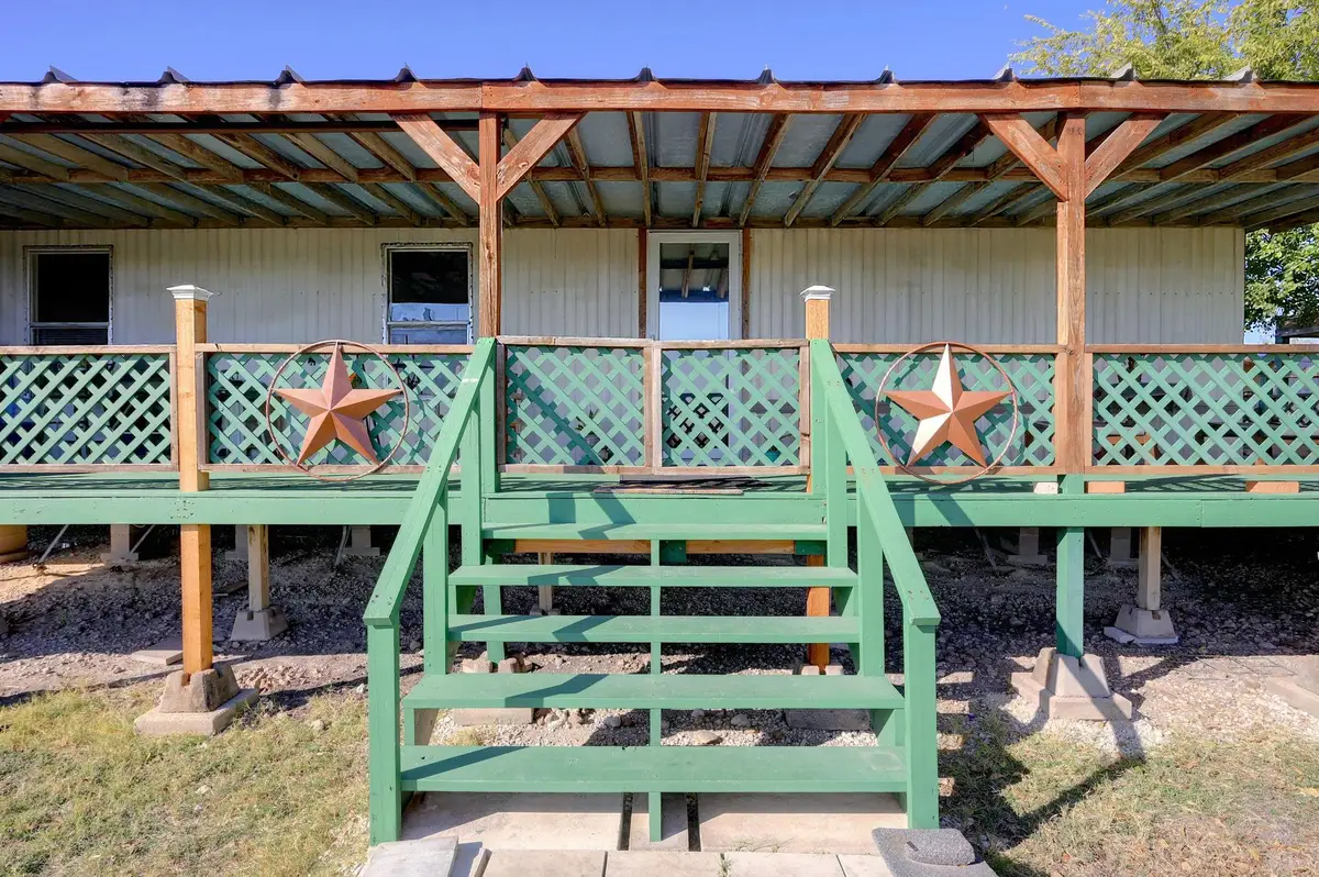 142 Friar Ct, Kyle, TX 78640 - Image #1