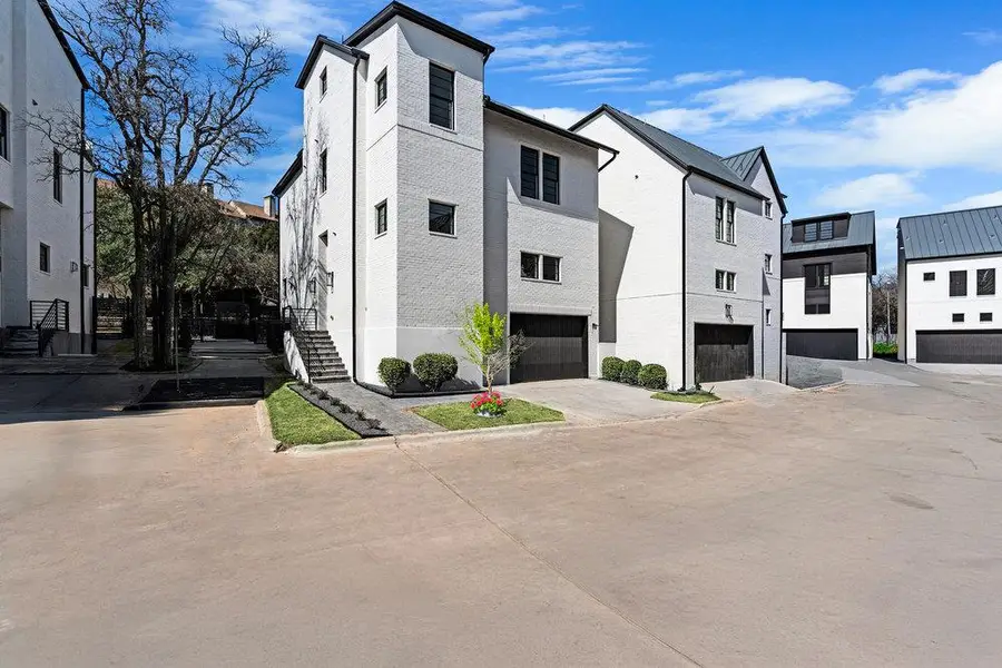 1719 Spyglass Dr #16, Austin, TX 78746 - Image #2