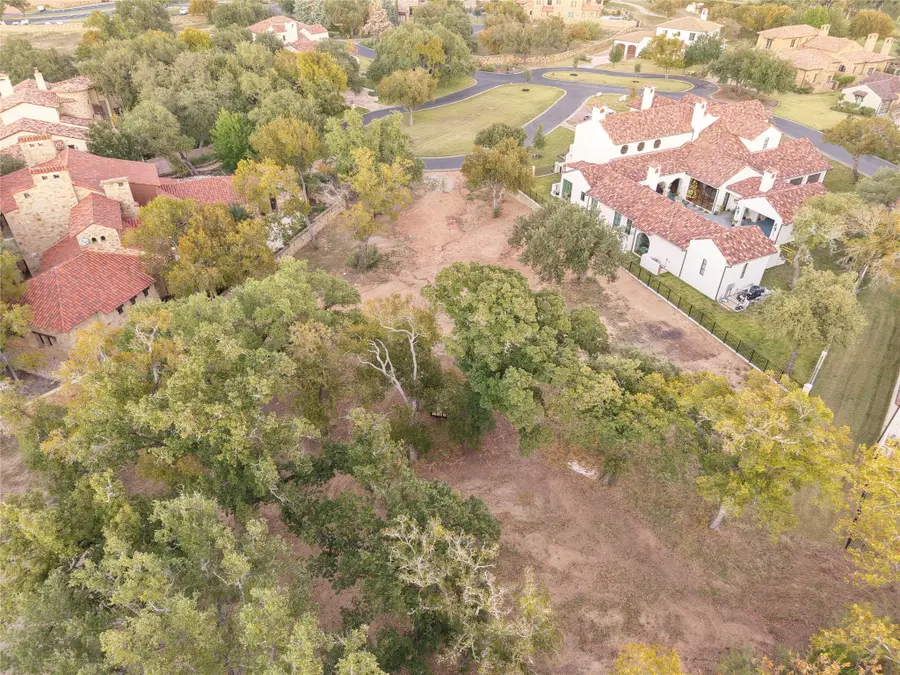 165 Plaza Escondido, Horseshoe Bay, TX 78657 - Image #3