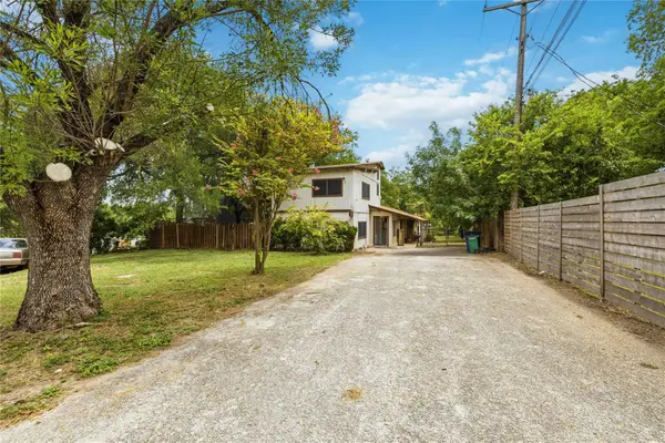 3305 Dolphin Dr, Austin, TX 78704