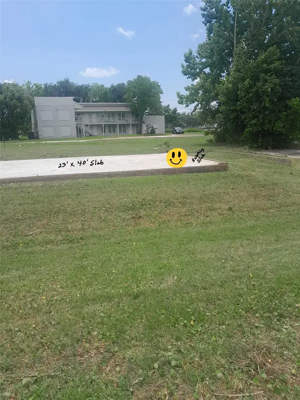 000 5th Ave, La Marque, TX 77568