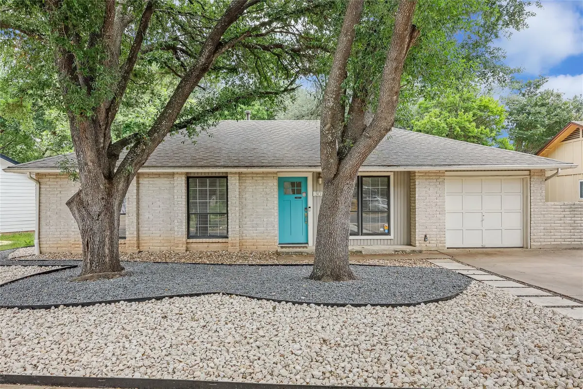 307 Thistlewood Dr, Austin, TX 78745 - #1