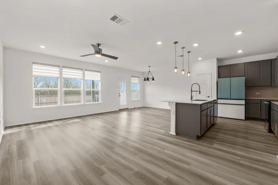 7715 Libretto Ln, Austin, TX 78744 - #2