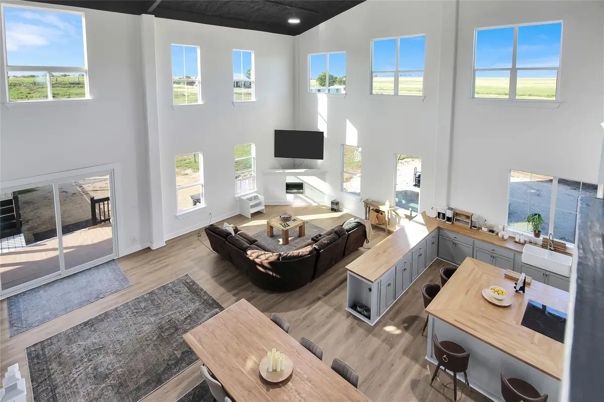 735 County Road 304, Jarrell, TX 76537 - Image #1