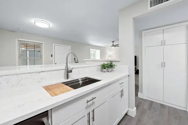 7801 Shoal Creek Blvd #203, Austin, TX 78757