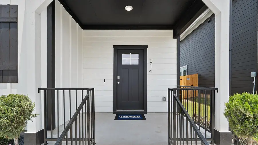 318 Nizao Ln, Bastrop, TX 78602 - Image #3